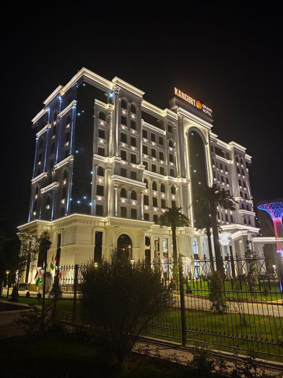 Kangurt Grand Hotel Душанбе Экстерьер фото